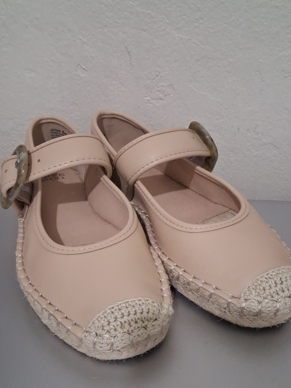 FRYE AND CO  Cream Mary Jane Espadrille Moccasins JATANI sz 6